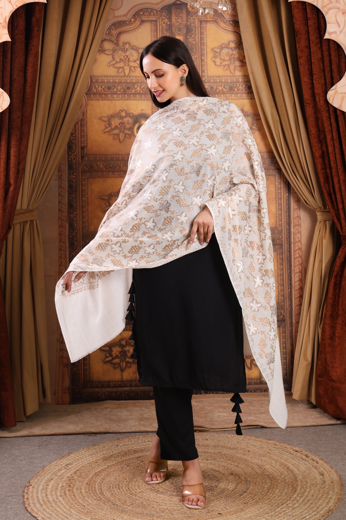 GIRRAJ PASHMINA GRAPES SIROSKI DESIGN STOLE