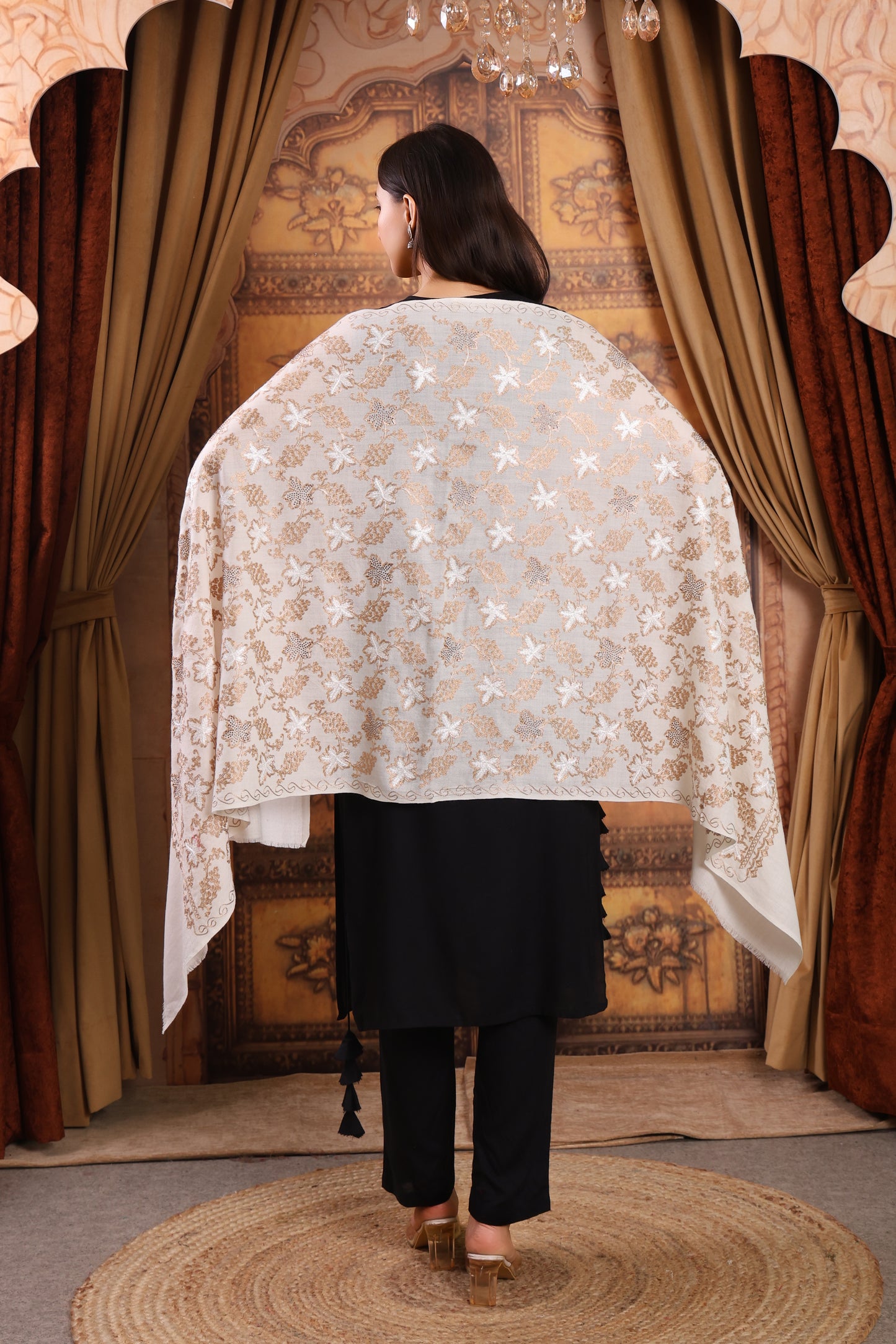 GIRRAJ PASHMINA GRAPES SIROSKI DESIGN STOLE