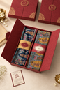 GIRRAJ HIS AND HER COUPLE GIFT SET WITH BOX REVERSIBLE STOLE