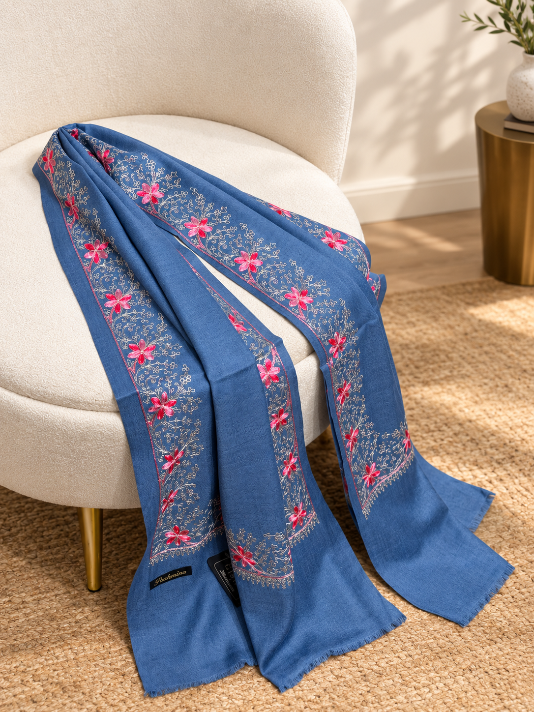 GIRRAJ WOMEN'S PANSY ZARI